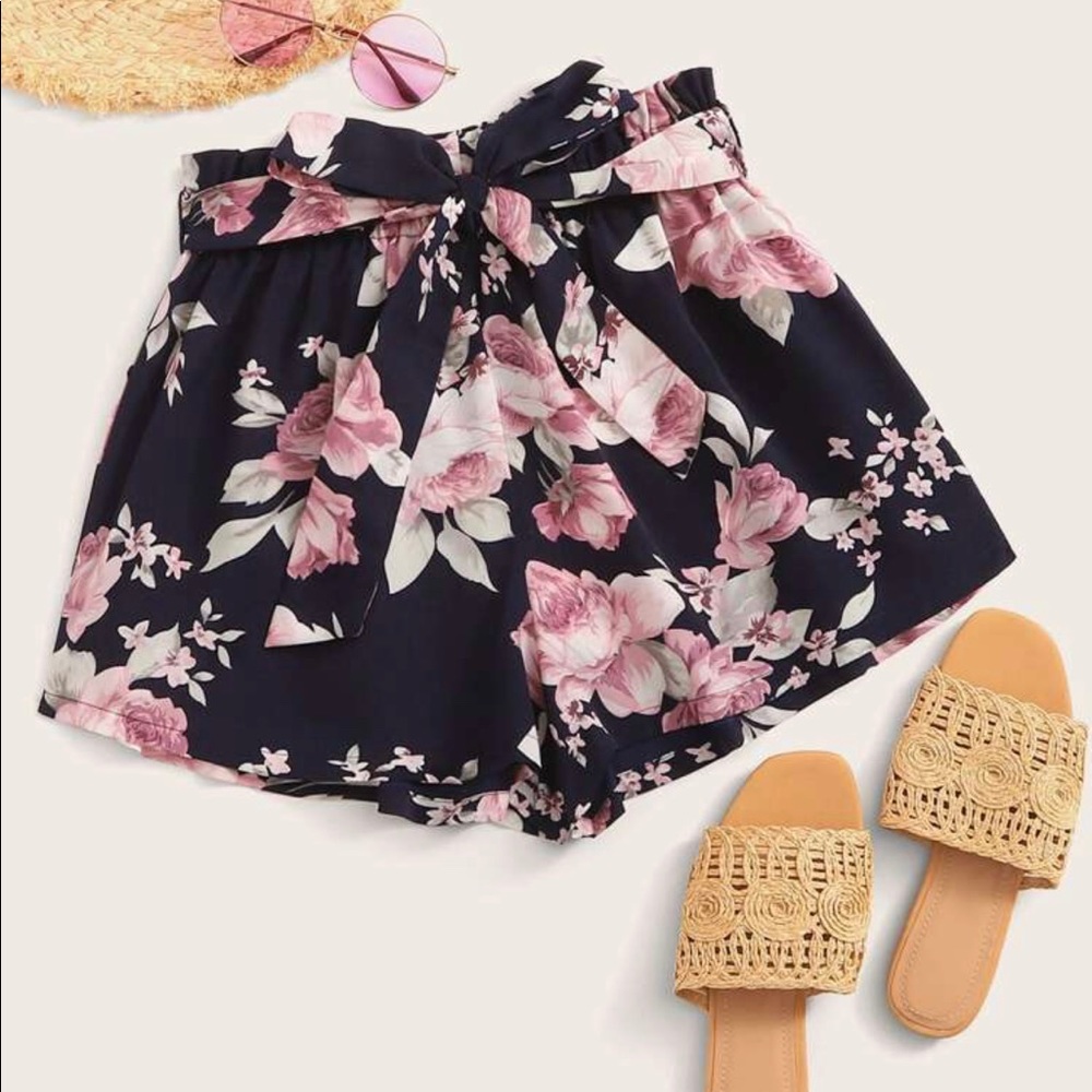 PAPERBAG WAIST FLORAL PRINT SHORTS